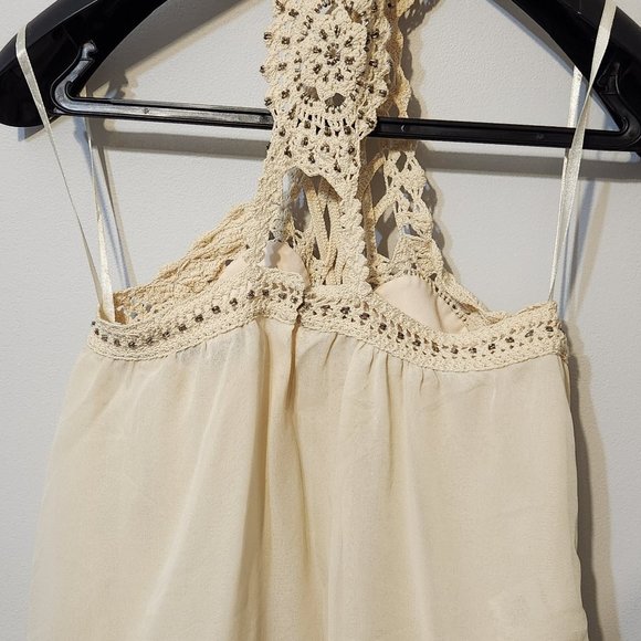 Beautiful crochet top - Picture 2 of 7